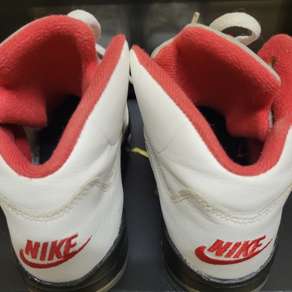 Shoes - Picture 3 of 4